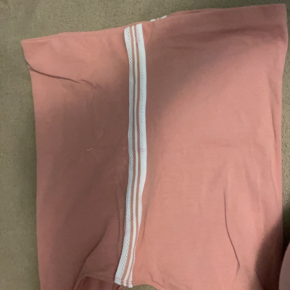 Top - Picture 2 of 2